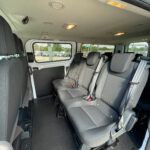 A rent-a-car konstrukcióban elérhető Ford Transit Kombi Custom gépjármű hátsó ülései